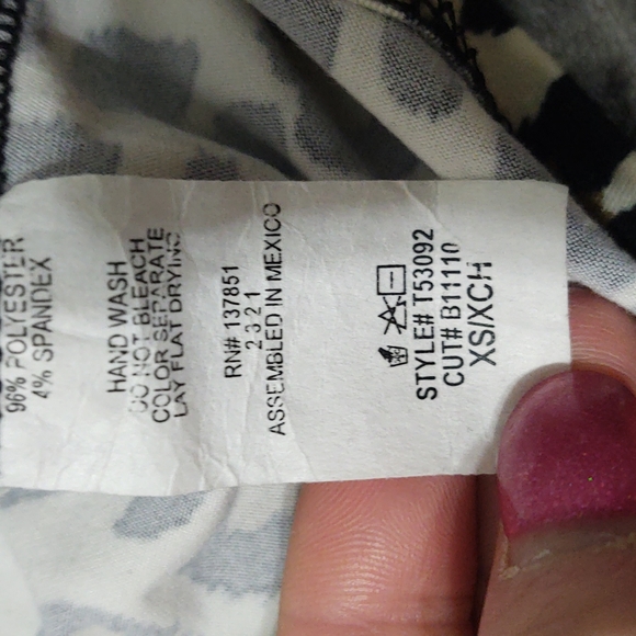 Gaze Leopard Print Mock Turtleneck Sz XS. NWOT - Picture 7 of 7